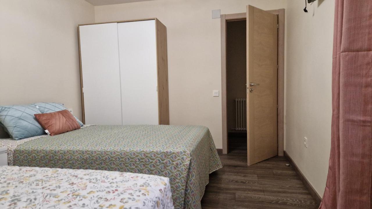 Piso Completo Centrico Y Habitaciones En El Casco Antiguo De Salamanca Саламанка Екстериор снимка